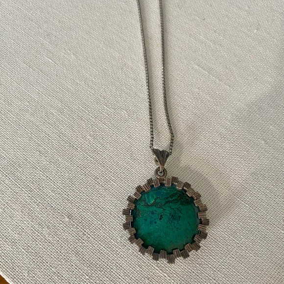 Jewelry - Turquoise/Green and Silver Pendant Necklace